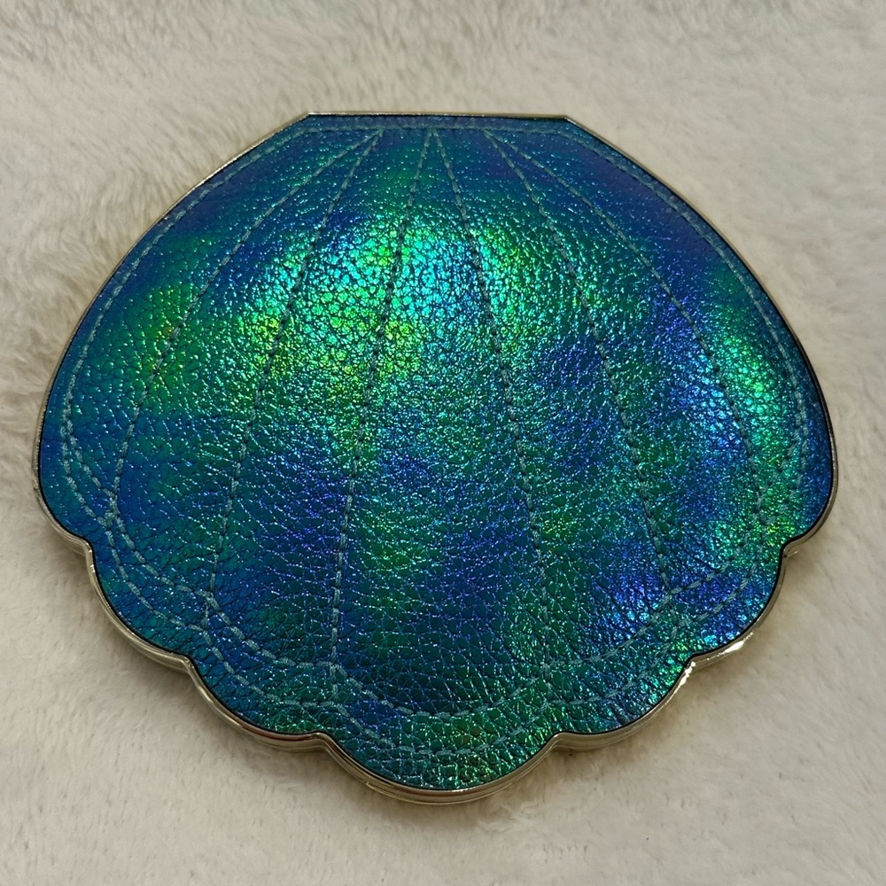 tarte Be a mermaid and making waves eyeshadow palette